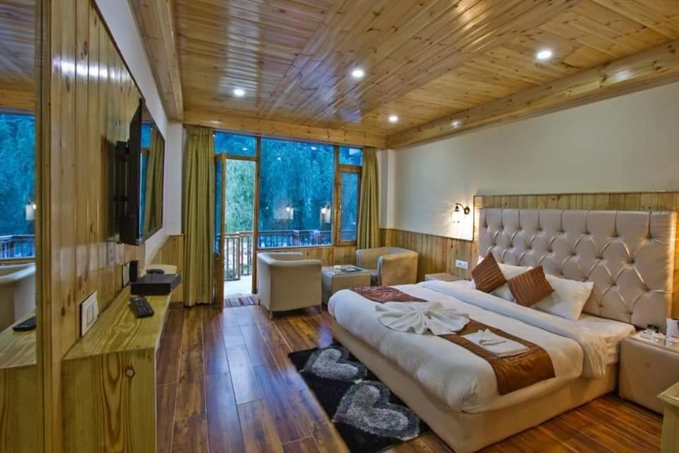 Himalayan Riverside Resort, Manali エクステリア 写真